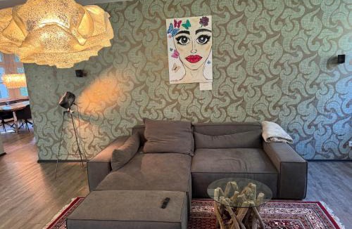 Braunfels Apartment | Klimaanlage, 5 Sterne Bahnhoftraum, 200qm Appartement "Waldzauber", 1200qm Garten, QR Code scannen für virtuellen Rundgang, Premium Ausstattung