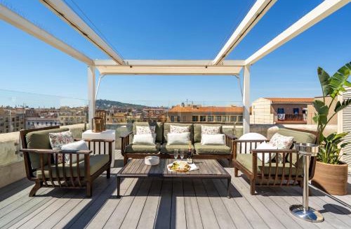 Barceloneta Apartment | Kronos on the Beach Attic Suite