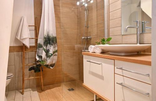 Nimes City Centre Apartment | L'écrin de Frida - Duplex au cœur de la ville