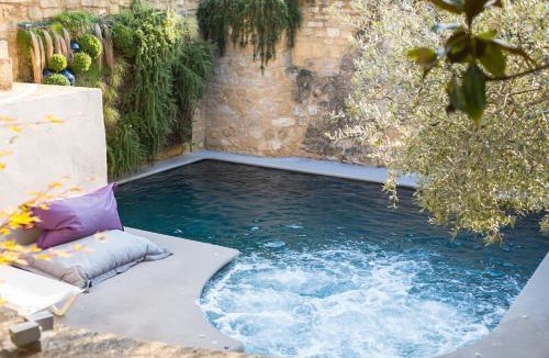 Collias Villa | L'Atelier