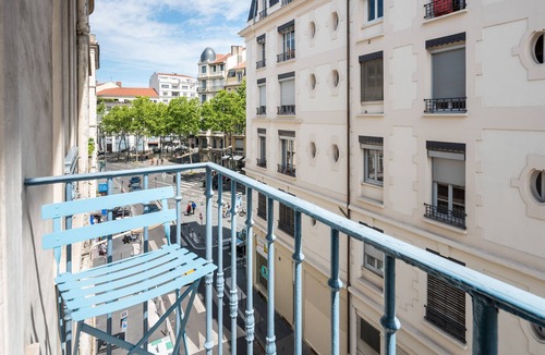 Saint Michel - Mairie Apartment | L'ENDROIT - Saxe Gambetta - with Balcony