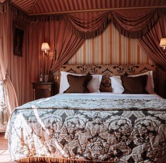 Saint-Germain-des-Pres Hotel | L'Hôtel
