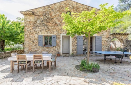 Le Barroux House | L'Oliveraie by Interhome