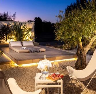 Aix-en-Provence House | La Bastide de Damien, 5 clefs Demeure d'Exception et Table Remarquable dans le guide Teritoria, JACUZZI Privatif, Cuisine étoilée Dominique Frérard
