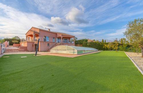 Banne Villa | LA BASTIDE DU MAZEL