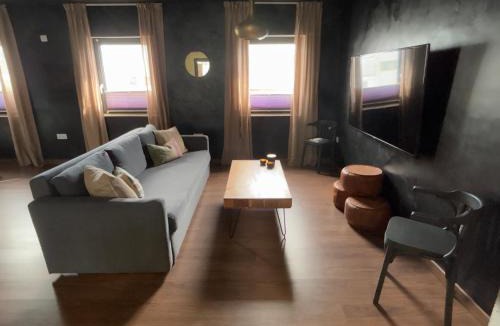 Zafra Old Town Apartment | La Black Casa