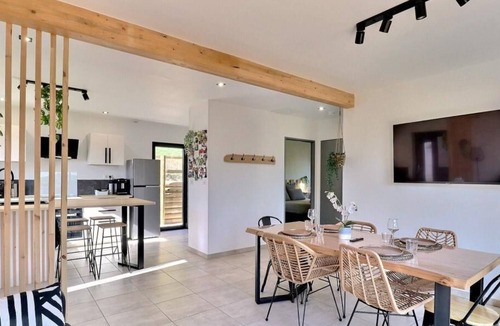 Ozon Bed & Breakfast | La BOOA Prestige & sérénité/Piscine privative 4*