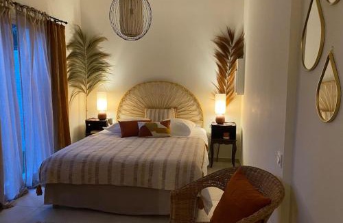 Poulx Villa | La Dolce Villa avec piscine chauffée & cigales
