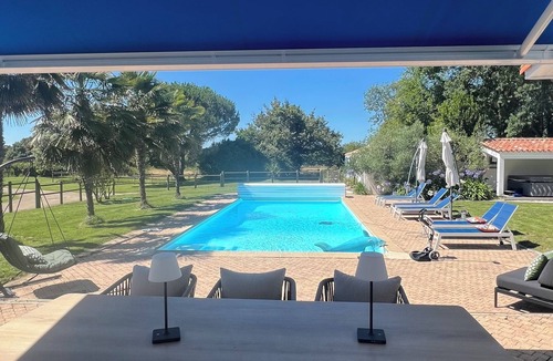 Sallertaine House | La maison de Gaia-spa-swimming pool-quiet between sea and marshes, charm-comfort