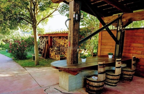 San Asensio Ski Chalet | La Matilla, first floor cottage with large garden, ideal for families and friends.