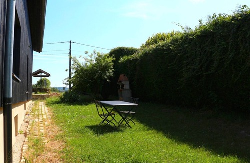 Les Abrets en Dauphine House | La Petite Grange - renovated furnished rental, between lakes, mountains and nature