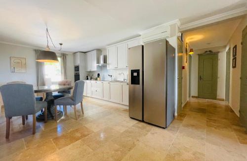 Vaugines Apartment | La Réserve Provence