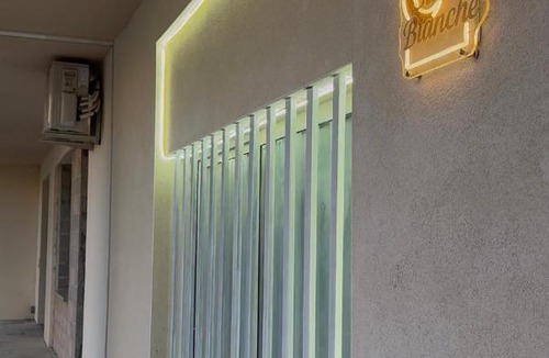 Llupia Apartment | LA SUITE BLANCHE Loveroom