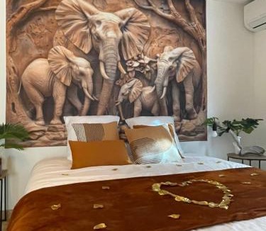 Bouillargues House | La Suite Safari Luxe SPA
