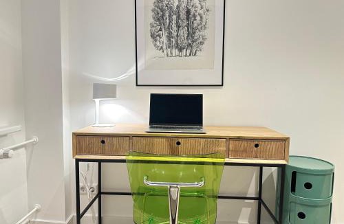 Wolfsburg Apartment | Lacasa 01 Zentral, VW Nah, Küche, Top Ausstattung, Design