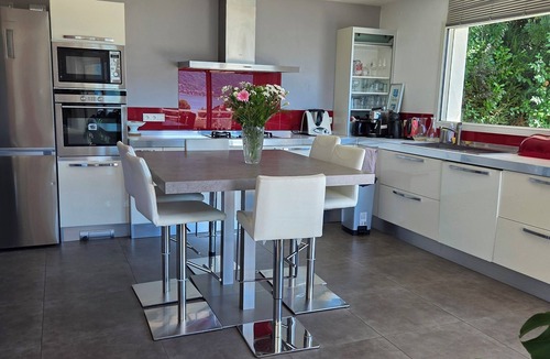 Veyrier-du-Lac Villa | Lake Annecy magnificent new villa standing in front of the lake with stunning vi