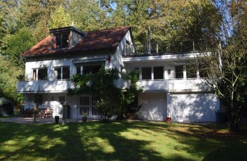 Eutin Apartment | Lakeside Comfort with Balcony, cleaning included