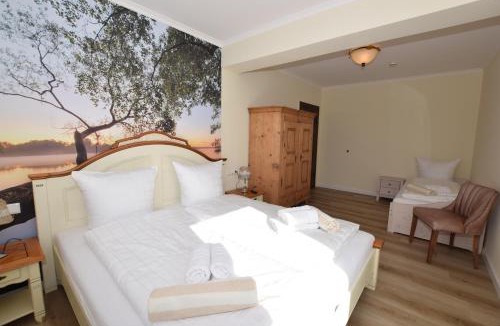 Bosau House | Landhaus Hideaway mit Aussenpool, Sauna und Kamin