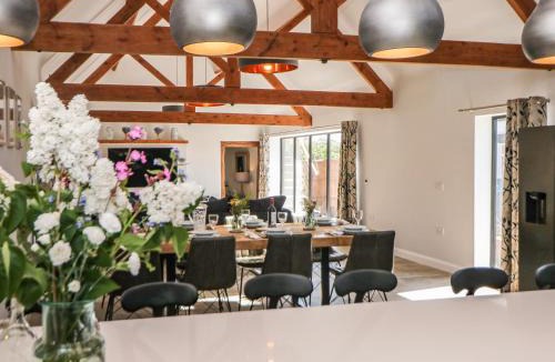 Dalbury Lees House | Langley Barn