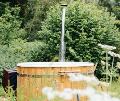 Cholderton Apartment | Lapwing Hut