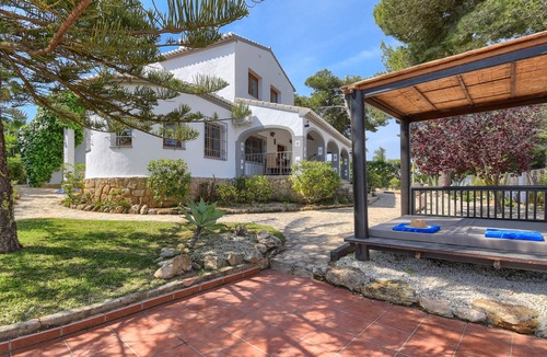 Javea Villa | Large and comfortable villa in Javea, Costa Blanca, Spain with private pool for 6 persons