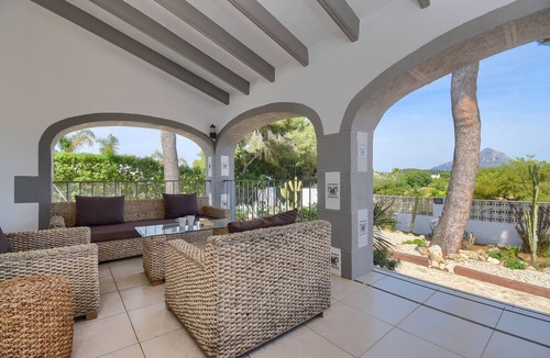Javea Villa | Large and comfortable villa in Javea, Costa Blanca, Spain with private pool for 6 persons