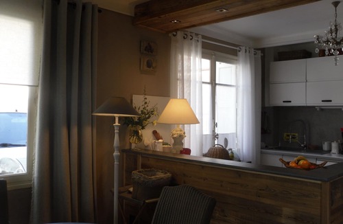 Font-Romeu-Odeillo-Via Apartment | Large Cozy Apartment, Esprit Chalet in the heart of Font Romeu. WIRELESS.