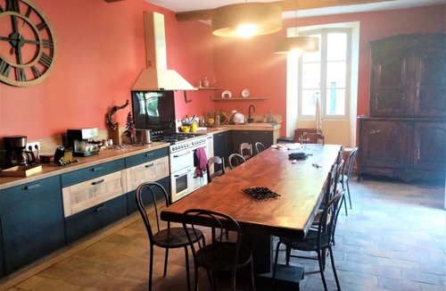 Chateauneuf-du-Pape Other | Large farmhouse with swimming pool amidst the vineyards of Châteauneuf-du-Pape