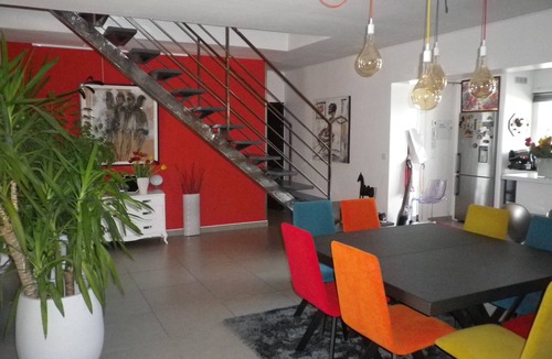 Garrigues House | large house on hill 5 minutes from Nimes CV