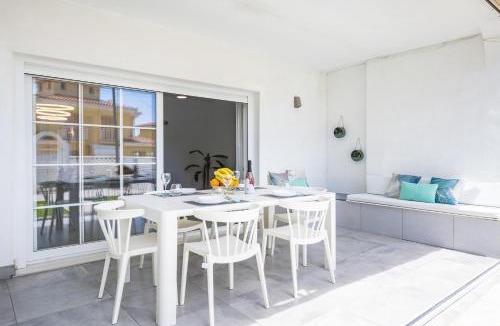 Ciudad Universitaria House | Las Gemas - Chalet adosado en urbanización cerrada
