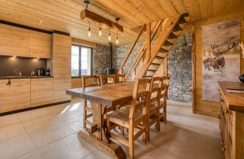 Epagny-Metz-Tessy Apartment | Le chamois, chez le charpentier d'antan, La chaleur du bois, le calme de la campagne