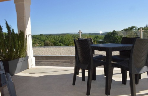Saint-Privat-de-Champclos Apartment | Le Clos des Taulelles Gite 4* - L'Olivier