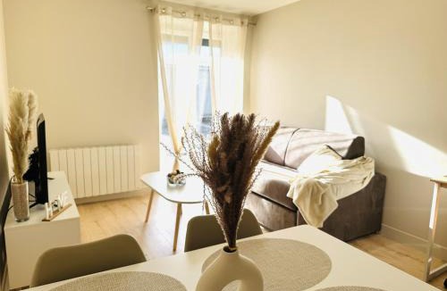 Bellegarde-sur-Valserine Apartment | Le Dolcevita Magnifique T2 à 10min de la gare à pieds
