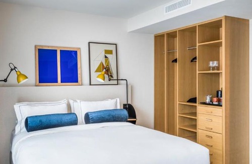 Porte-Saint-Martin Hotel | Le Grand Quartier