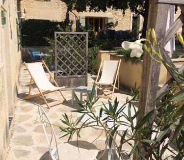Saze House | Le Mas de la Javone