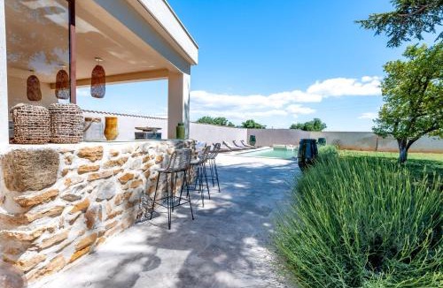 Piolenc House | Le Mas Li Jasso