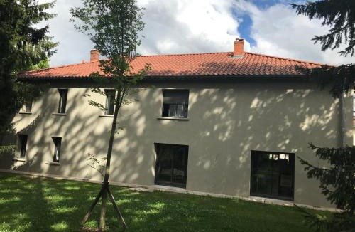Chatillon-sur-Chalaronne House | Le Passage Meublé de tourisme Trois Etoiles 1 à 6 voyageurs
