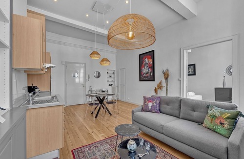 Saint-Etienne Apartment | Le Salini - One Bedroom Apartment, Sleeps 3
