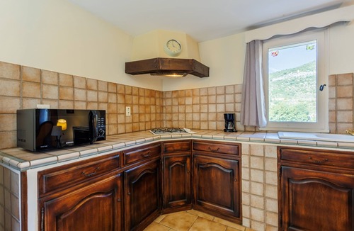Monieux House | Le Viguier - Maison avec terrasse, vue montagne