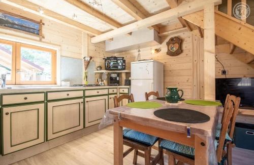 Saint-Pierre-de-Curtille Bed & Breakfast | Les inseparables