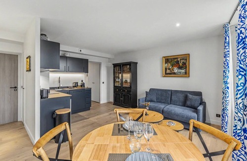 Honfleur Apartment | L’escale 1 - Modern Getaway in the Heart of Honfleur