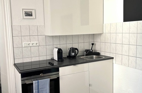 Wolfenbuettel Apartment | Lessingstube: Bright, cozy apartment with box spring bed & close to Jägermeister