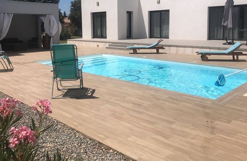 Caissargues House | Like in a box!