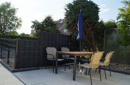 Alt-Travemunde/Ronnau House | Living on three levels - 2.5 room semi-detached house with terrace and private access