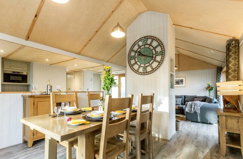 Corfe Castle Cottage | LODGE 15, pet friendly, luxury holiday cottage in Corfe Castle