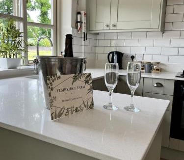 Cutnall Green House | LODGE Nuthatch