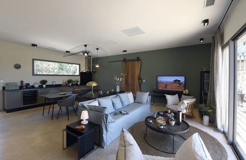 Villeneuve-les-Avignon Villa | Lodges in Provence - Villa "Garrigue"