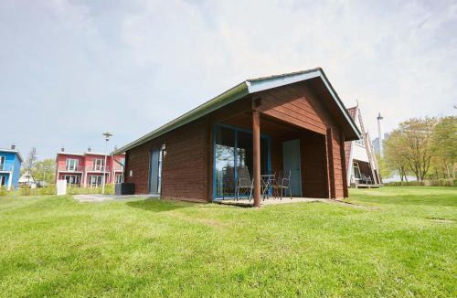 Damp House | Log cabin in the Baltic Sea resort of Dampland