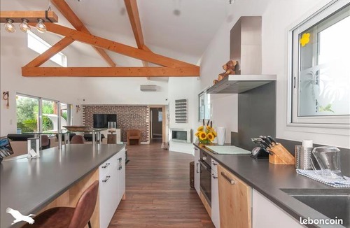 Tourbes Villa | lovelife