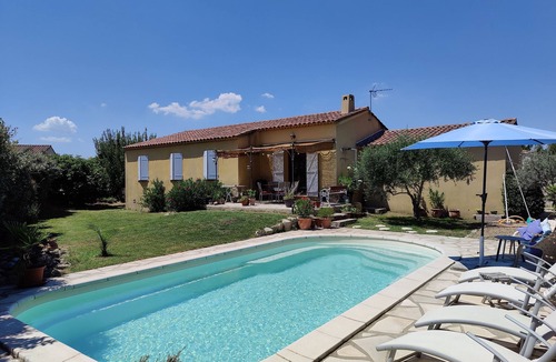 L'Isle-sur-la-Sorgue House | Lovely 100m² single-storey house with swimming pool in quiet development